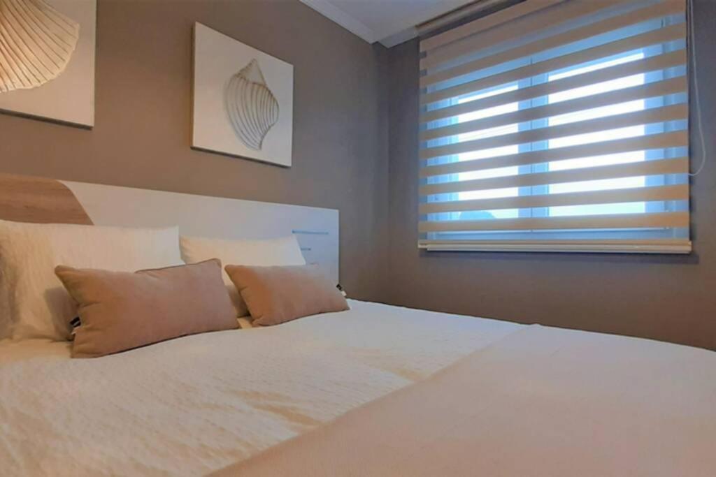 Apartamento Playa Foz Con Piscina Y Parking 010 Apartment Екстериор снимка